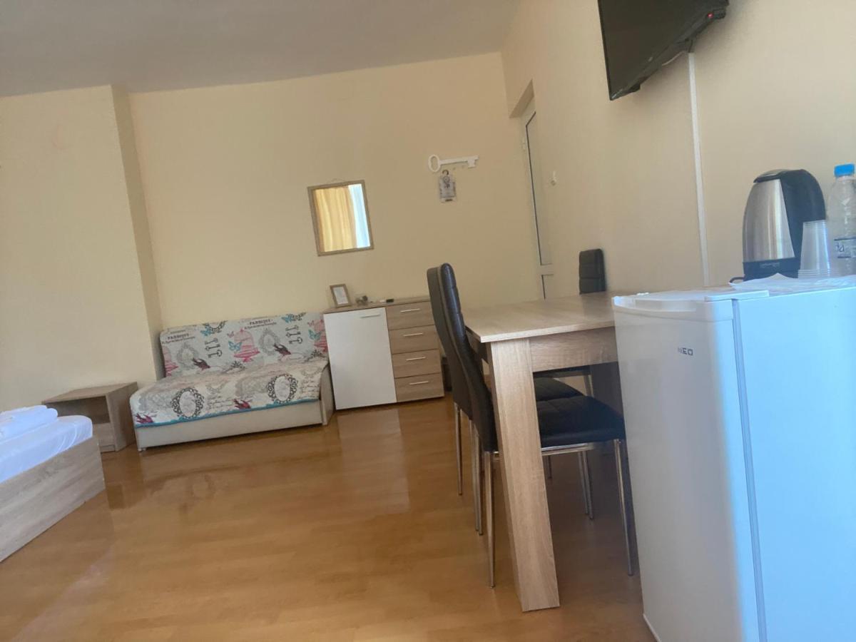 Guest Rooms Soleo بالشيك المظهر الخارجي الصورة